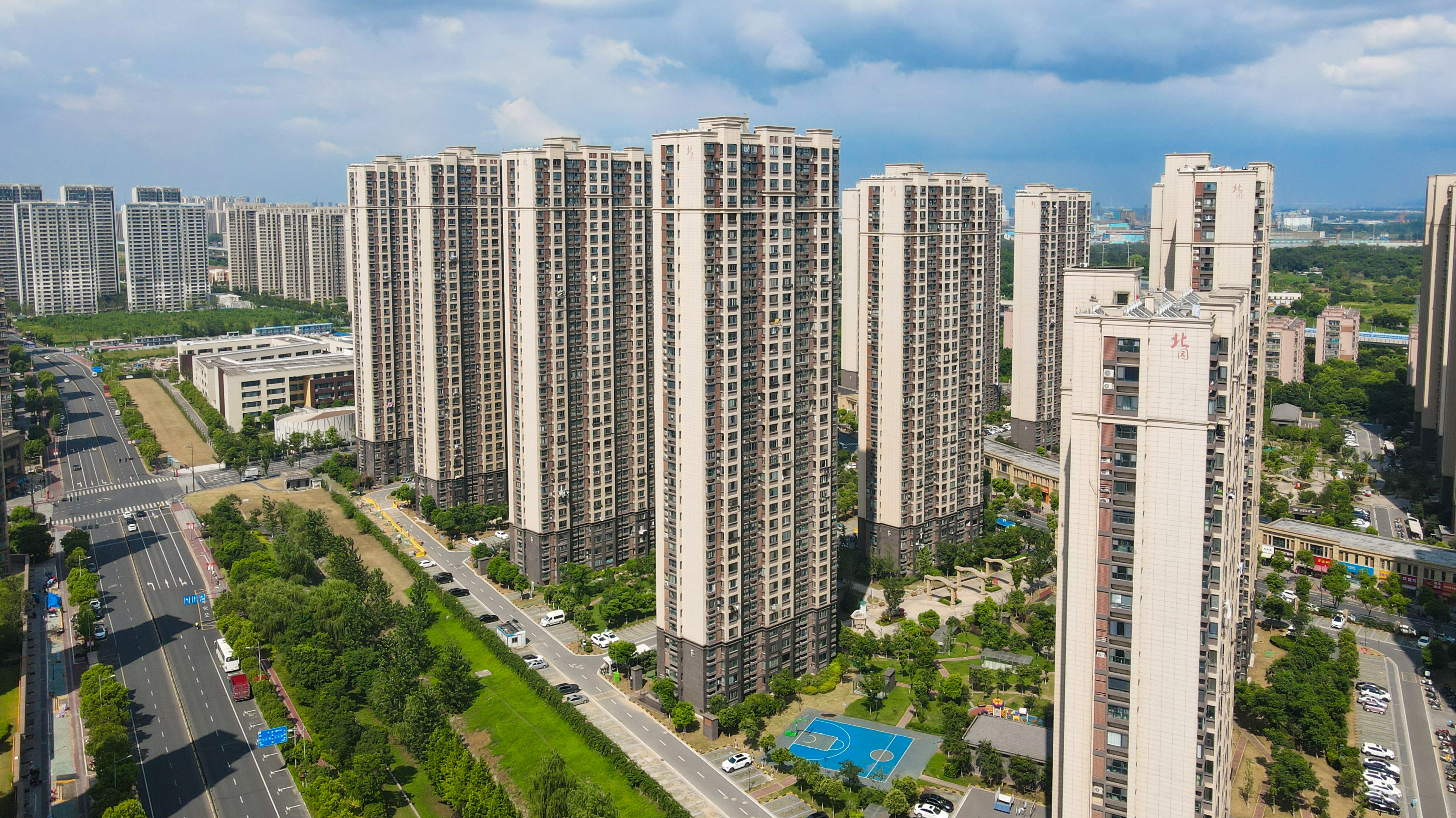 台风过境，，这一大波民生项目be like（图说包管房）